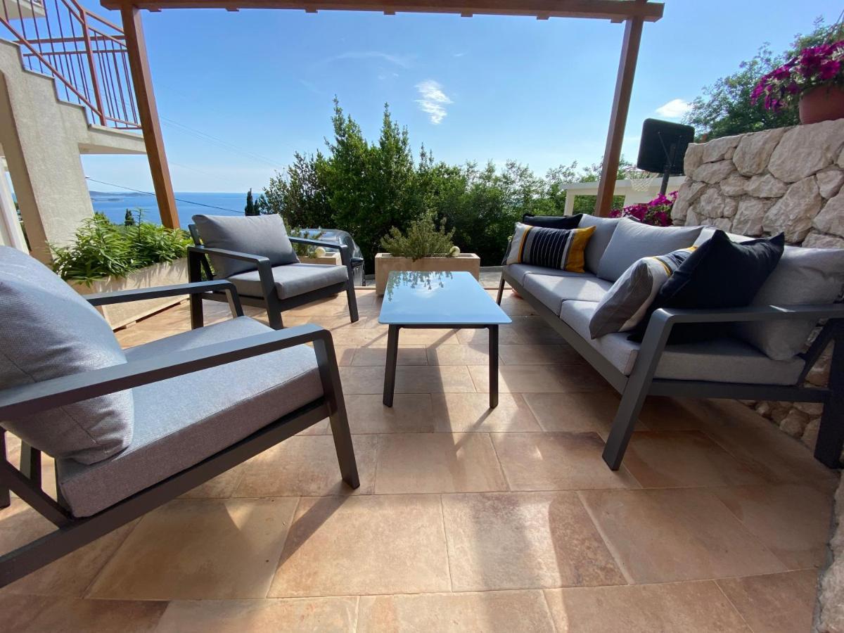 Villa Pergola-Apartment Toni Mlini Luaran gambar