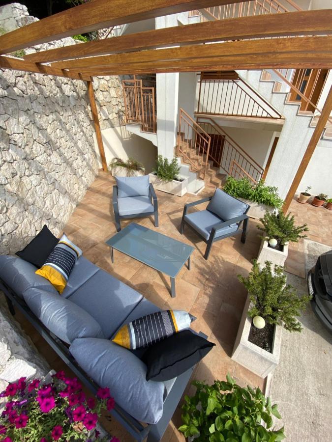 Villa Pergola-Apartment Toni Mlini Luaran gambar