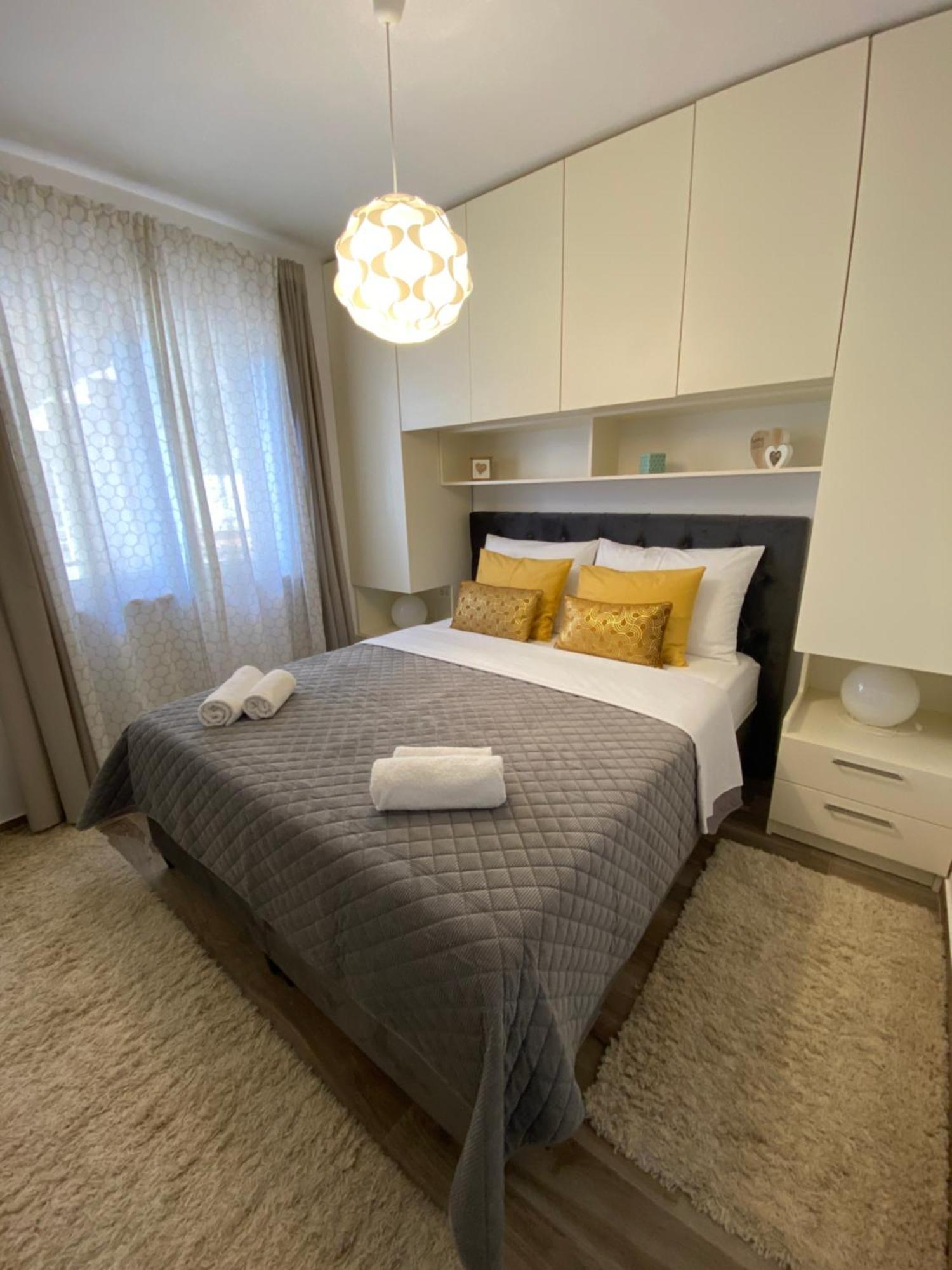 Villa Pergola-Apartment Toni Mlini Luaran gambar