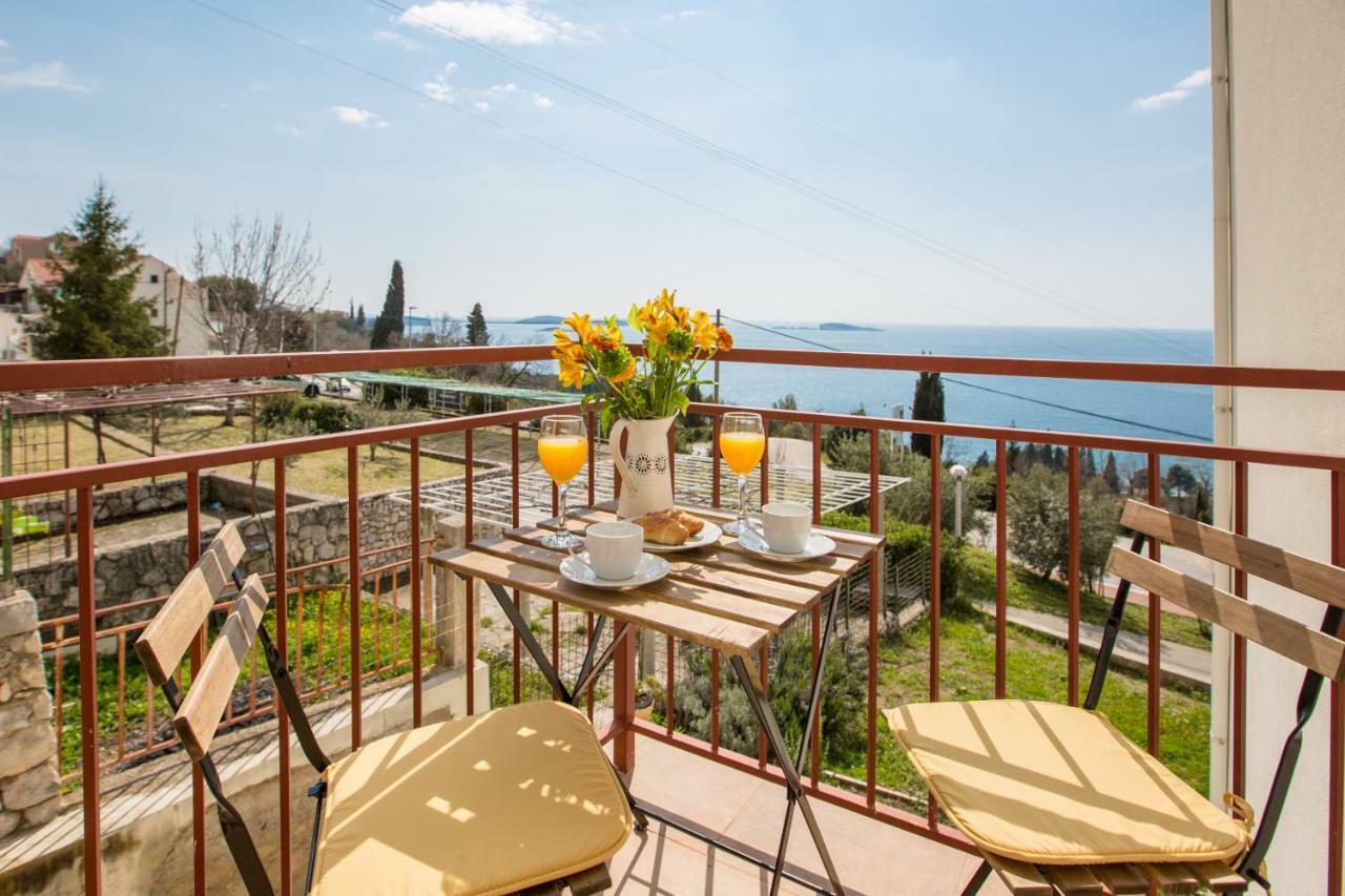 Villa Pergola-Apartment Toni Mlini Luaran gambar